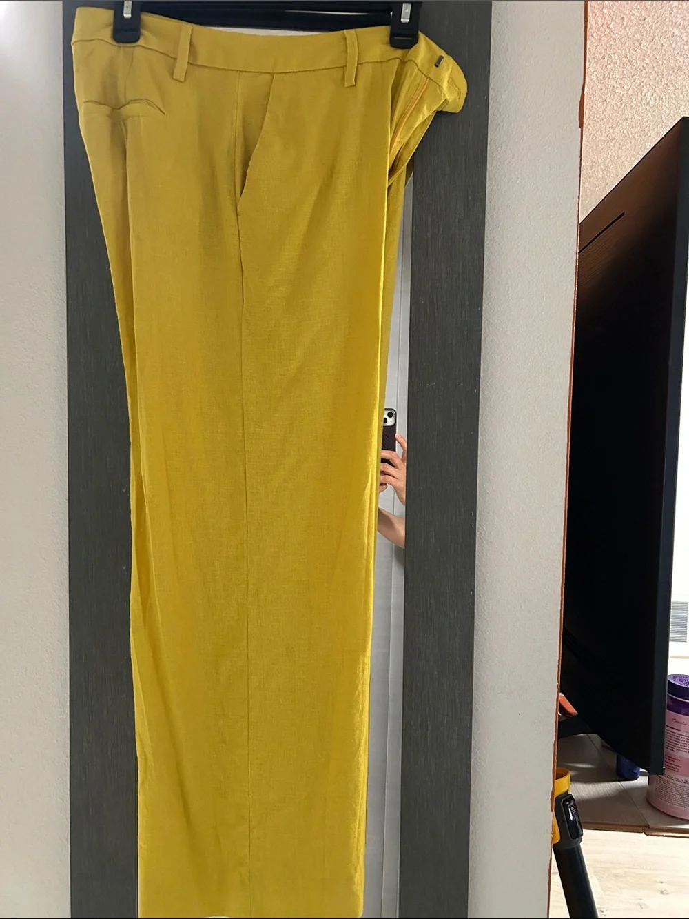 Banana Republic Yellow Linen Blend pants